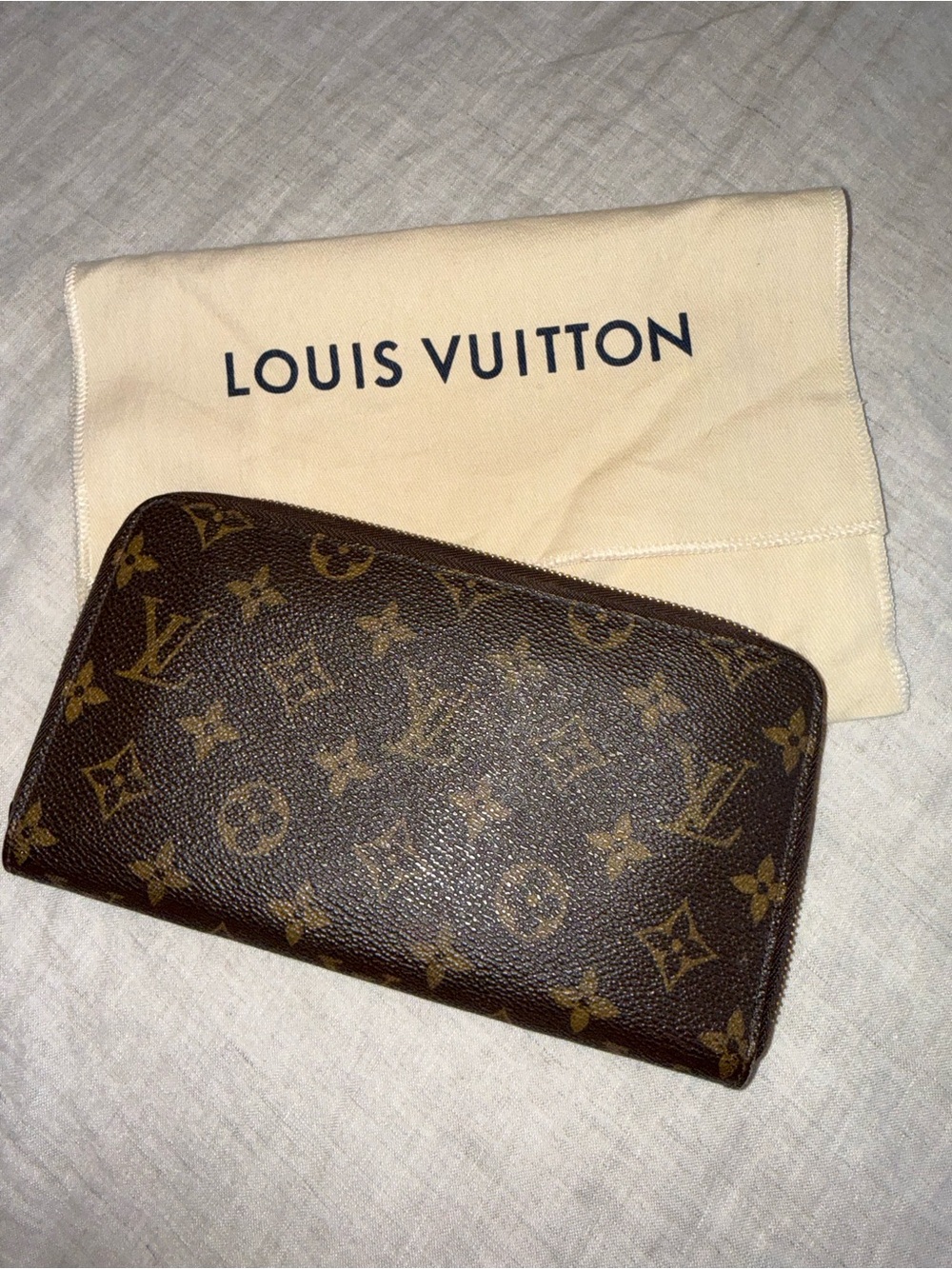 Louis Vuitton Monogram organizer Zip Wallet
